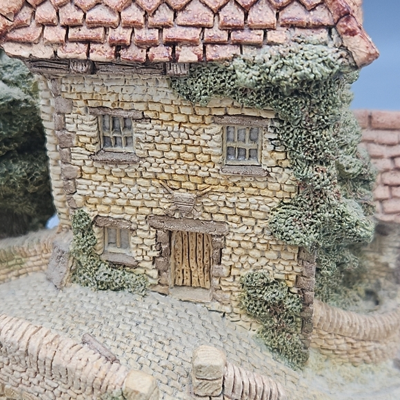 David Winter Toll Keepers Cottage 1984 Great Britain Hand Painted Village Town - Picture 6 of 11
